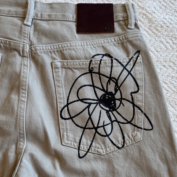 NWOT Zara Men's Beige Jeans with Black Abstract Design Sz 31 - Picture 3 of 8